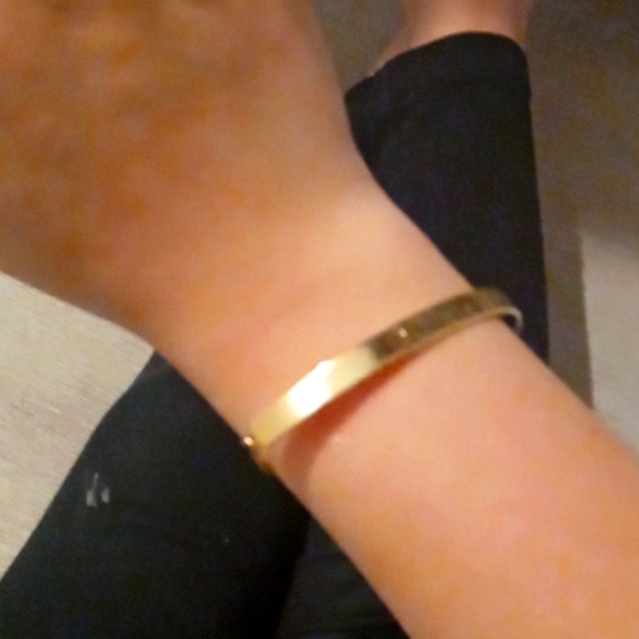 Golden  10k bracelet - Picture 1 of 2